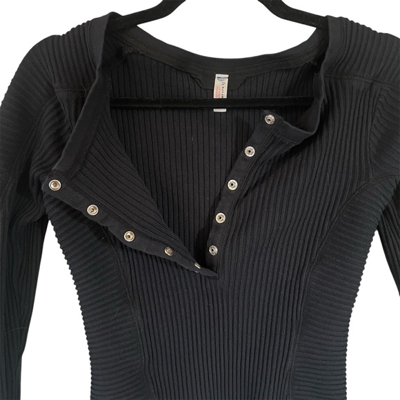 Free People Movement Black Top - Picture 2 of 4
